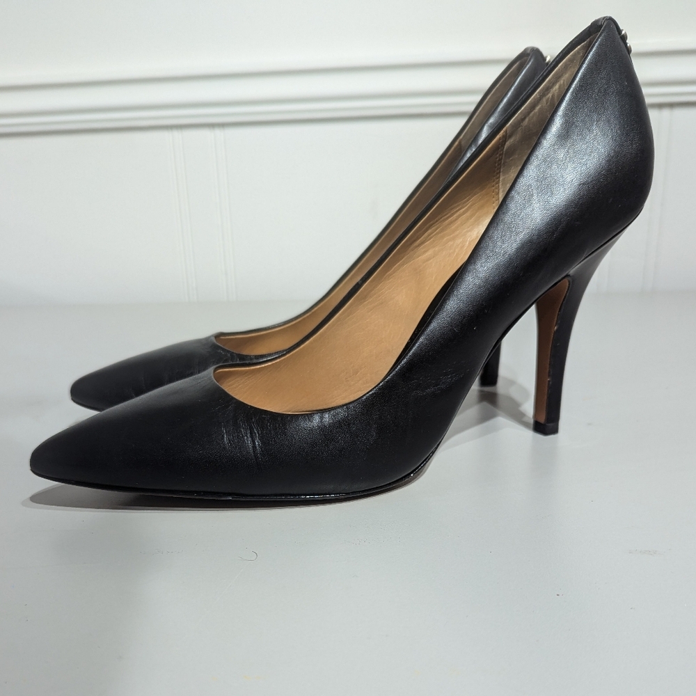 Coach Ellin Black pointed toe leather pump size 9.5B